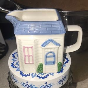 Vintage 1988 DATED HEARTH and HOME DESIGN H&HD Ceramic house creamer